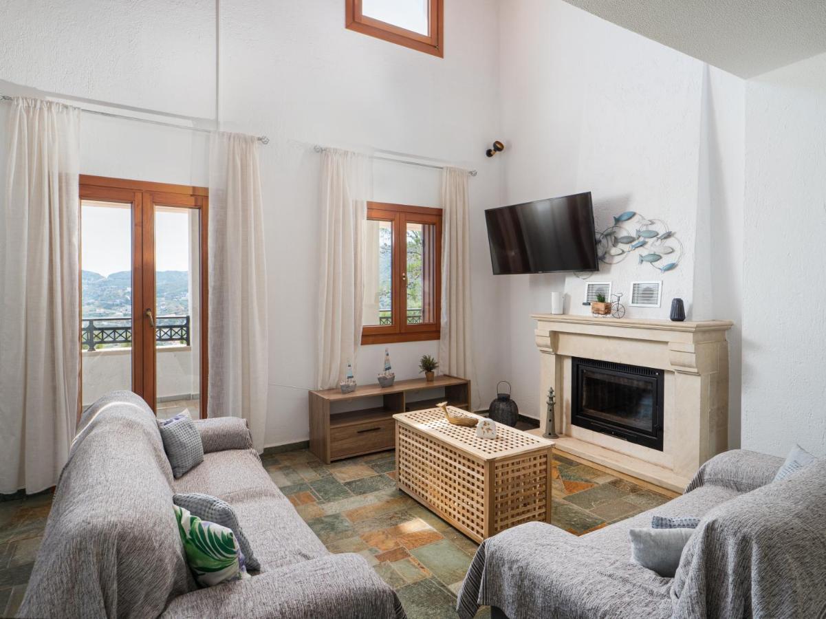 Aura Pine Villa Agia Pelagia (Crete)