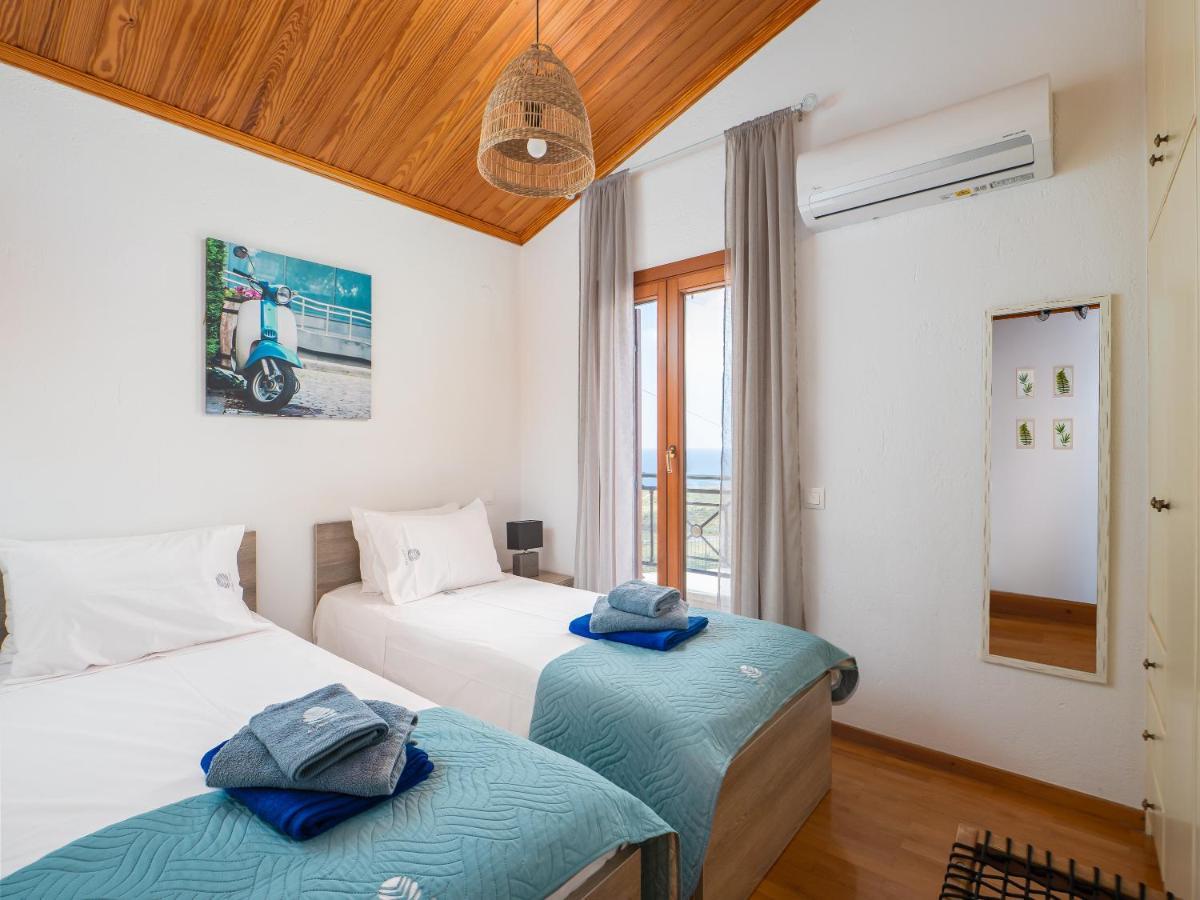 Aura Pine Agia Pelagia (Crete)